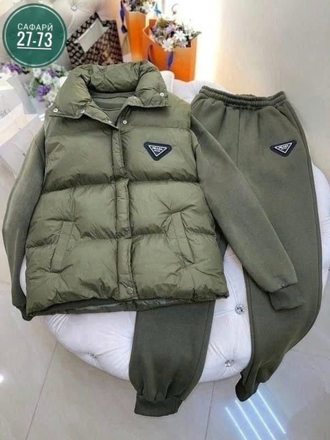 Спортивный костюм 22930563