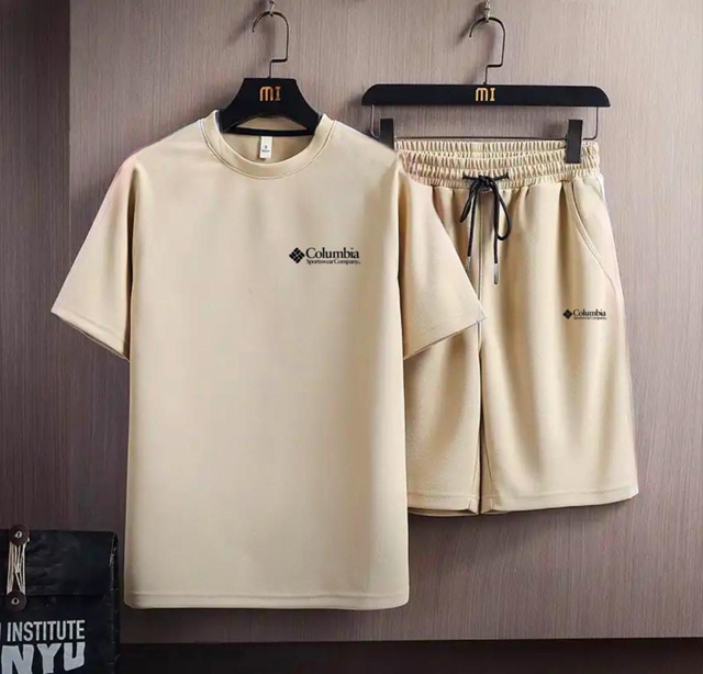 Спортивный костюм 22928943