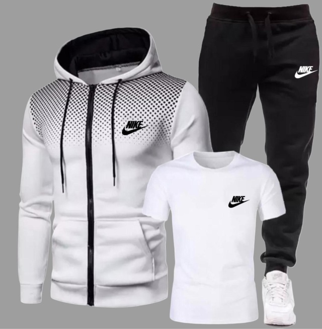 Спортивный костюм 22935437