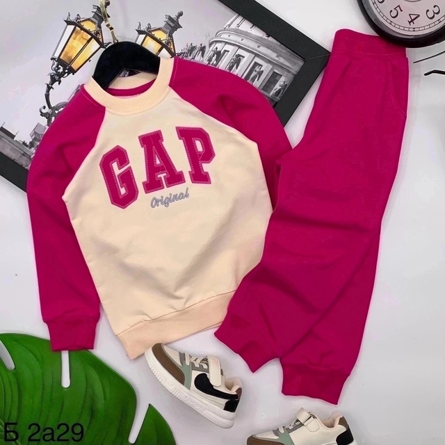 Спортивный костюм 22939732