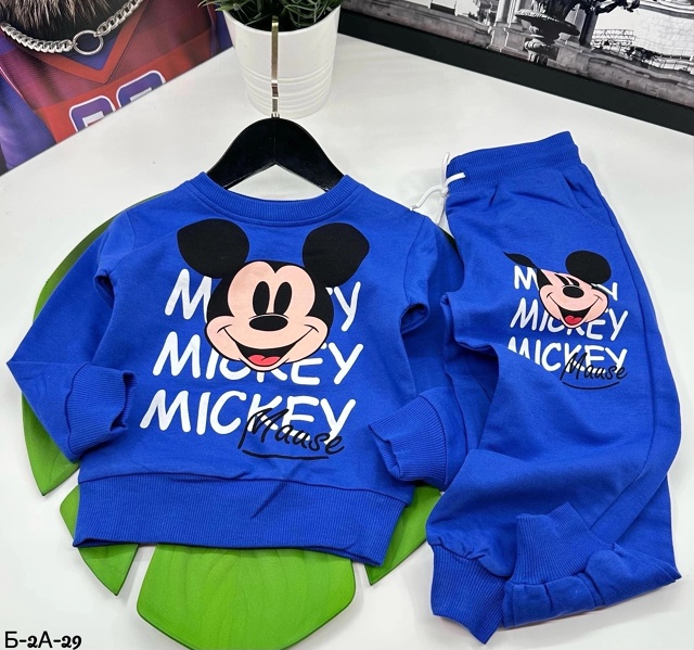 Спортивный костюм 22939824