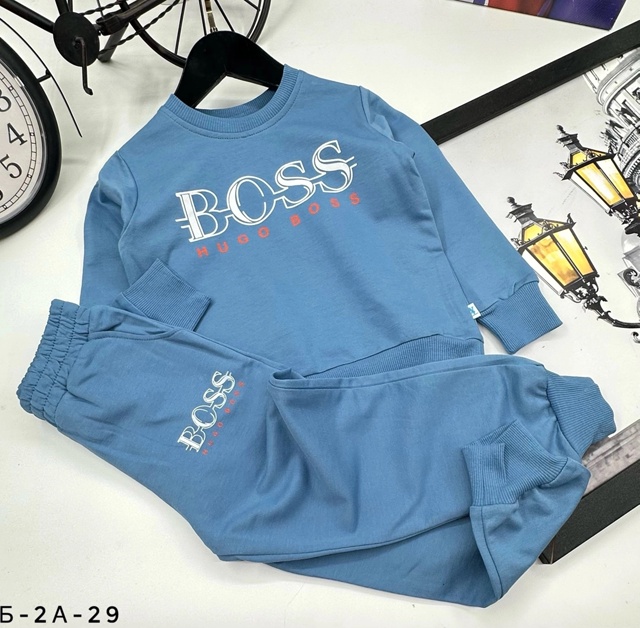 Спортивный костюм 22940941