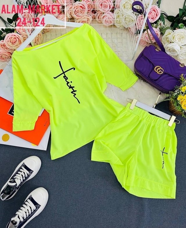 Спортивный костюм 22941713