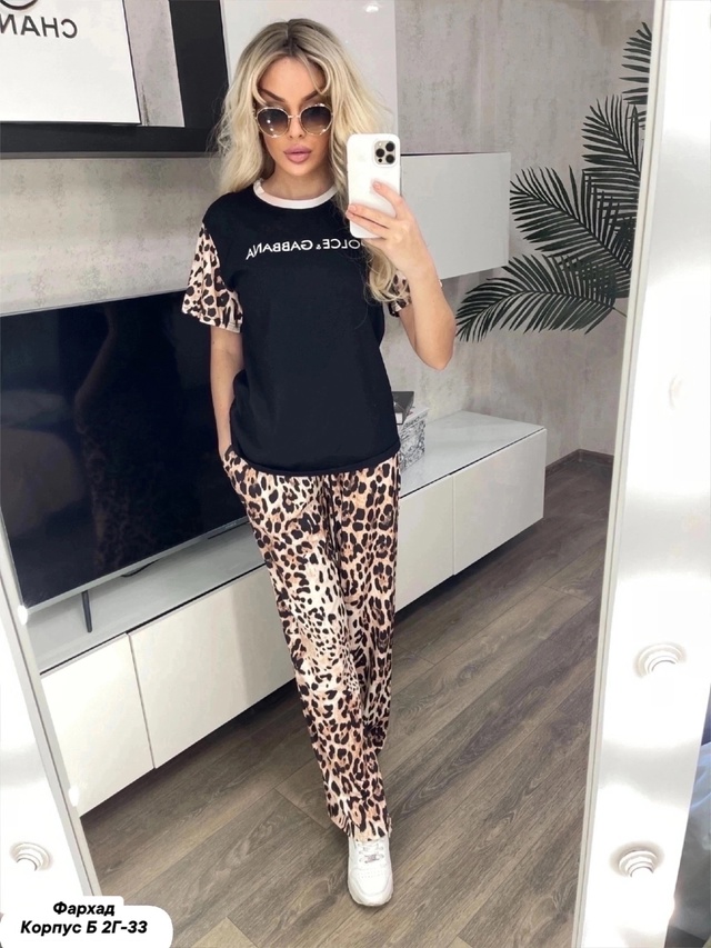 Спортивный костюм 22942563