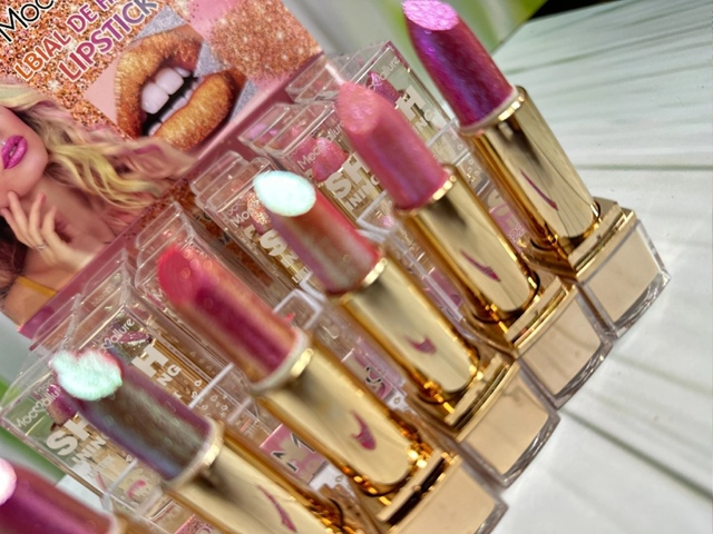 Помада 22942847