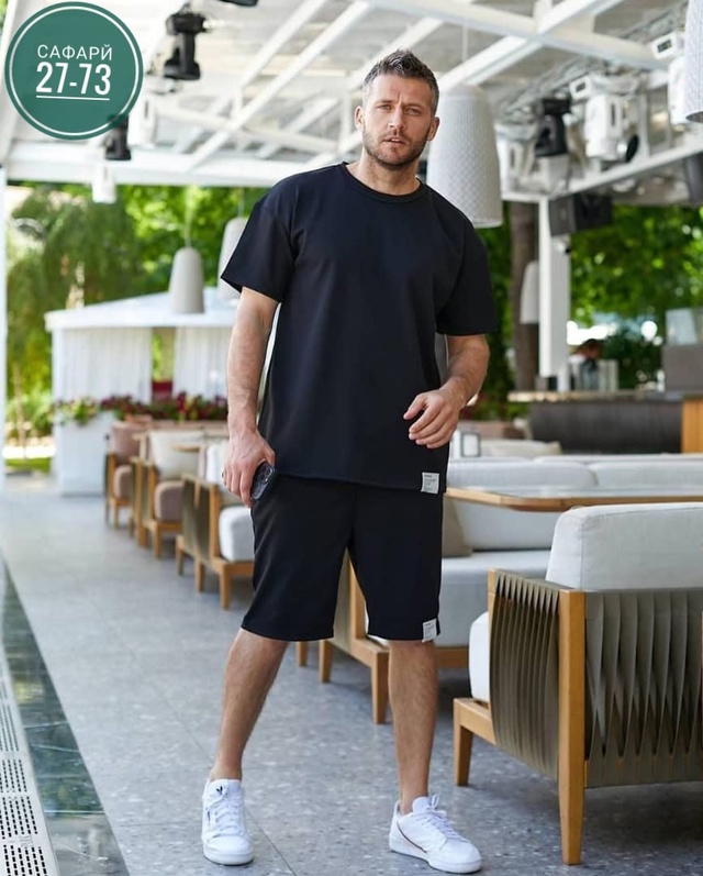 Спортивный костюм 22942845