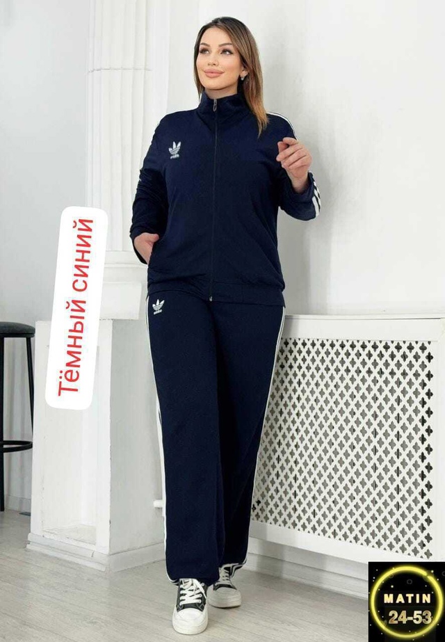 Спортивный костюм 22943843