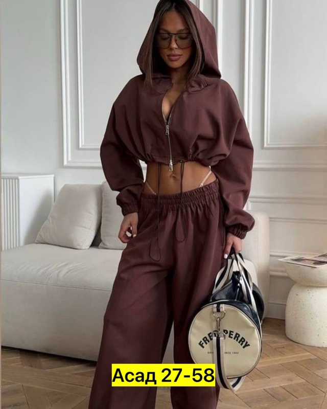 Спортивный костюм 22945634