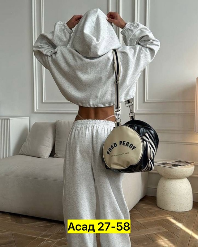 Спортивный костюм 22945217