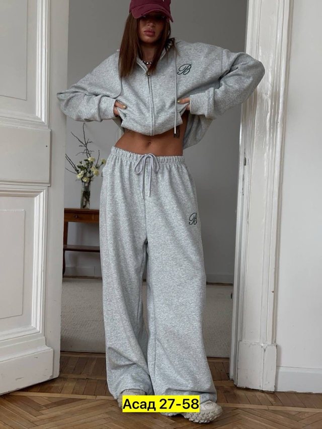 Спортивный костюм 22944260