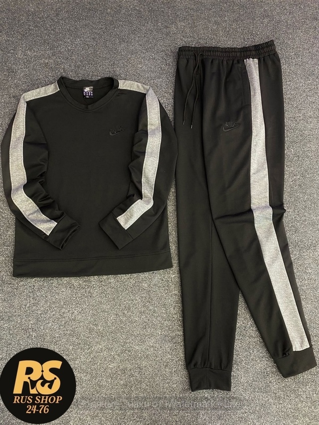 Спортивный костюм 22948928