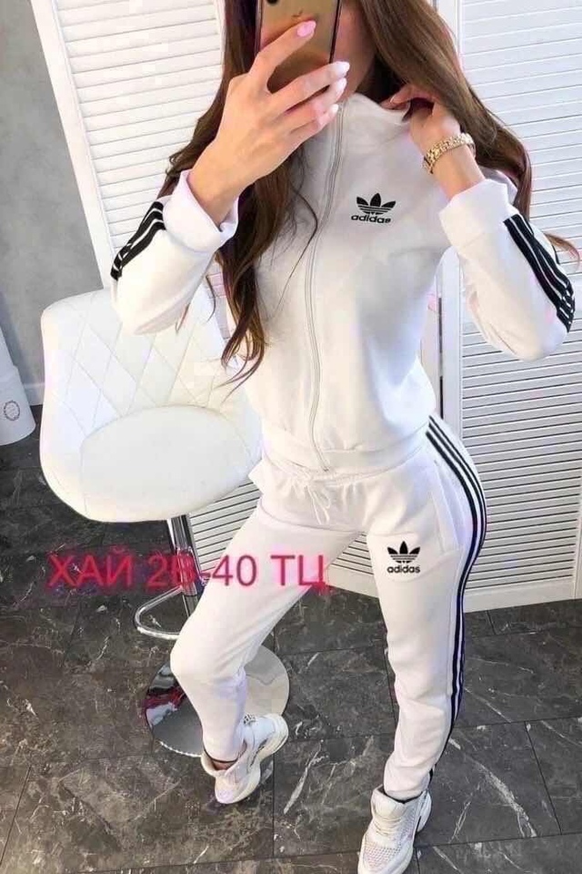 Спортивный костюм 22949752