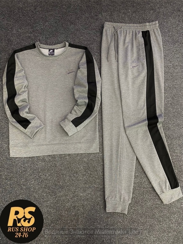 Спортивный костюм 22948928