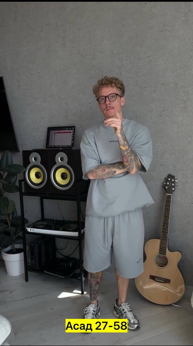 Спортивный костюм 22948971