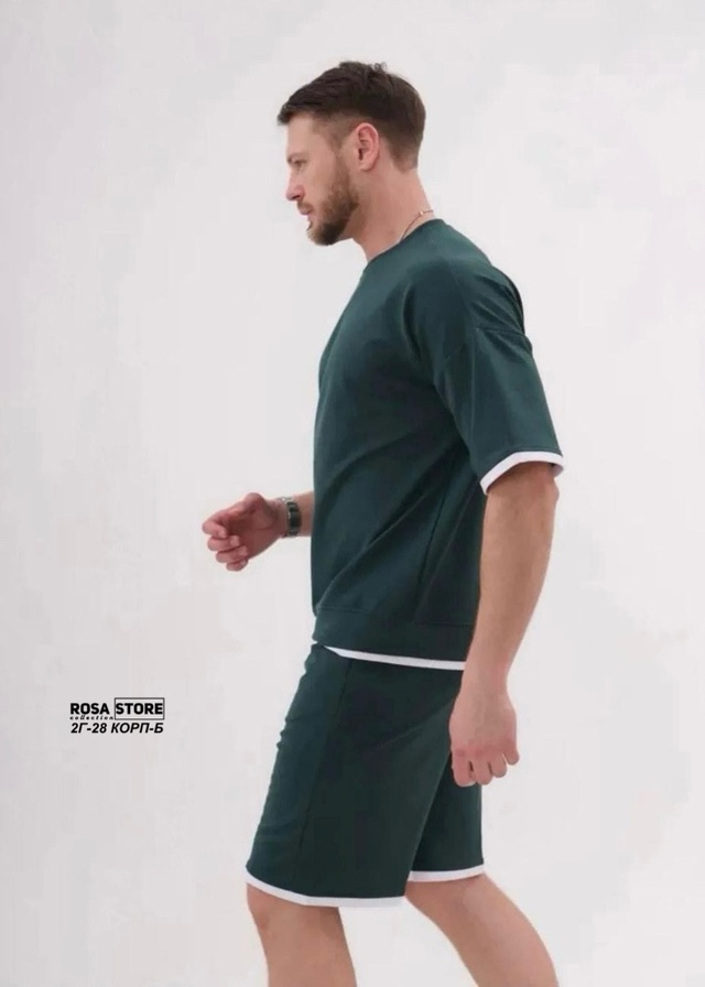 Спортивный костюм 22948448