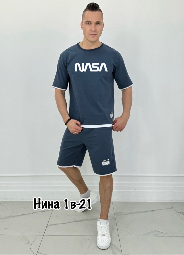 Спортивный костюм 22949545