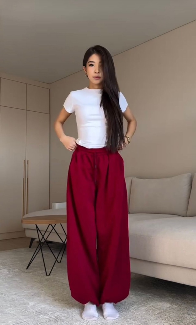 Спортивный костюм 22951162