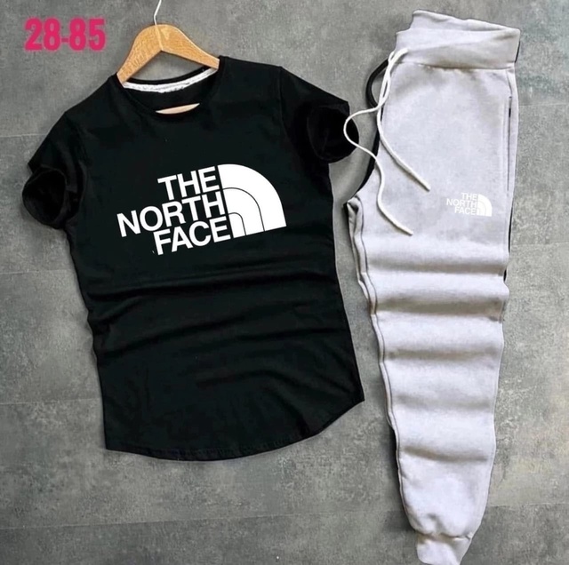 Спортивный костюм 22953294