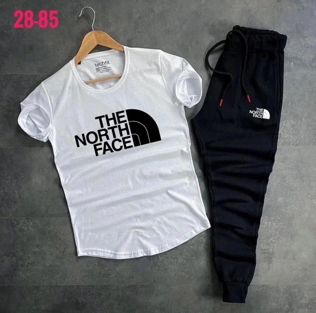 Спортивный костюм 22953294