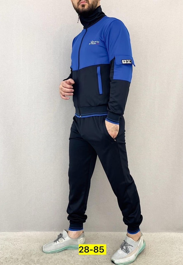 Спортивный костюм 22954164