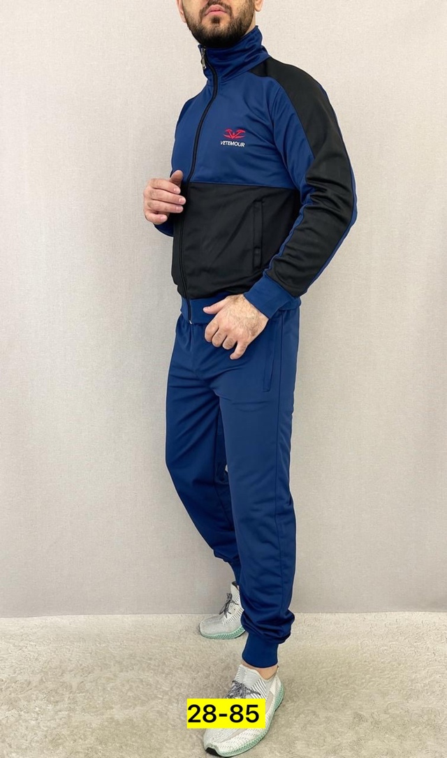 Спортивный костюм 22954164