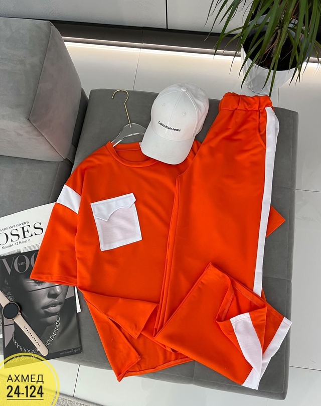 Спортивный костюм 22956142