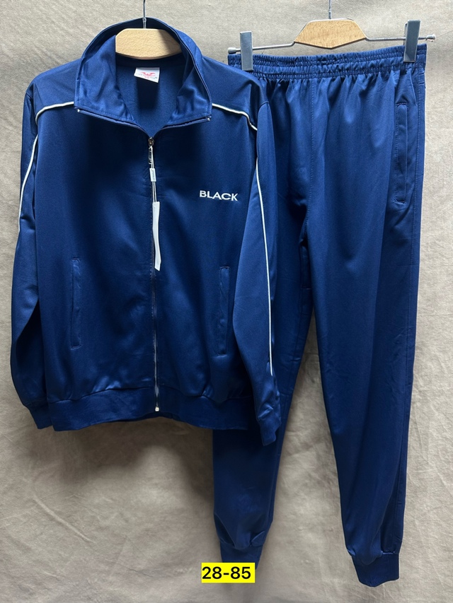 Спортивный костюм 22954164