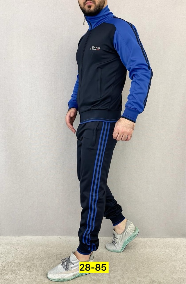 Спортивный костюм 22954230