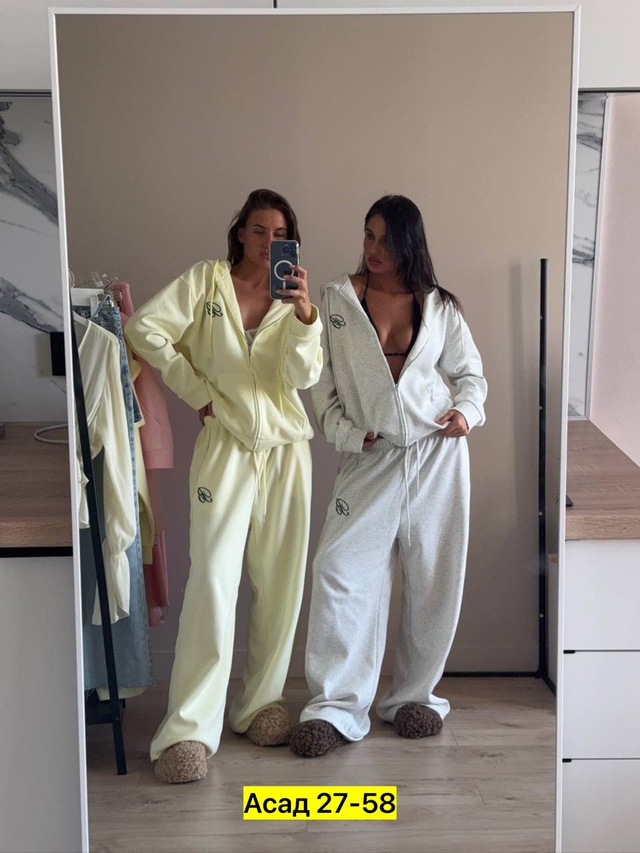 Спортивный костюм 22958938