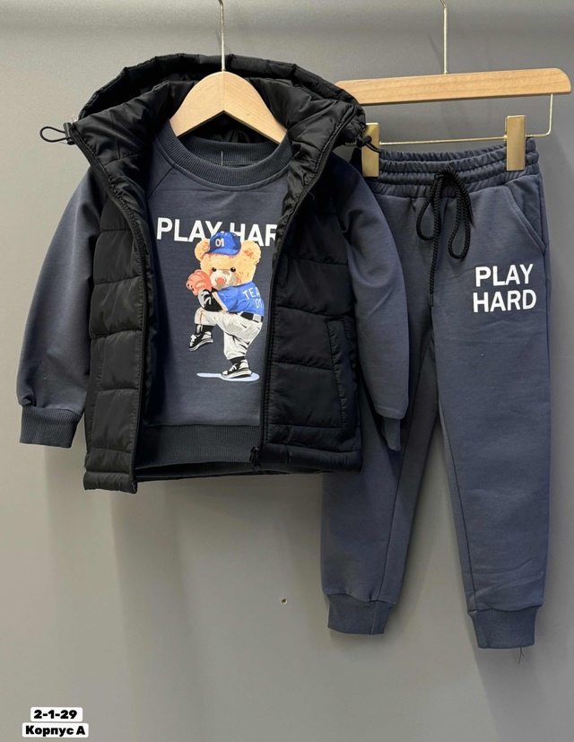 Спортивный костюм 22959682