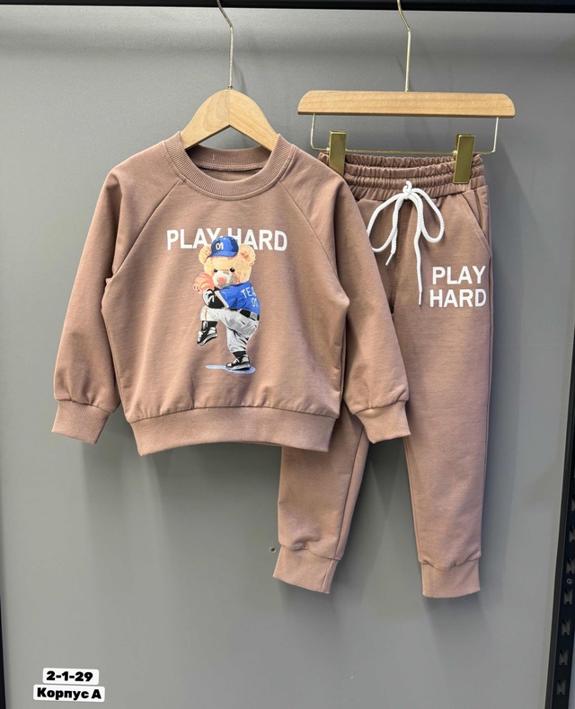 Спортивный костюм 22958216