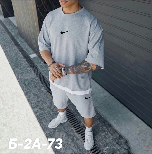 Спортивный костюм 22960871