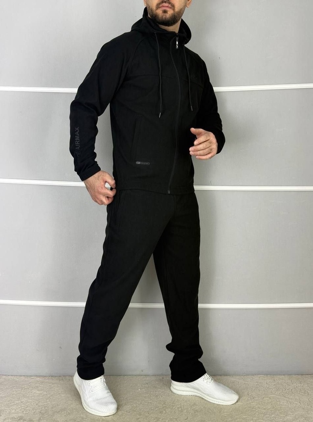 Спортивный костюм 22962355