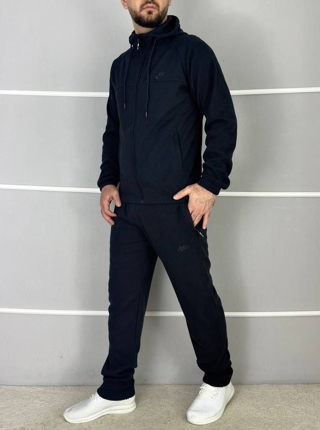 Спортивный костюм 22962355