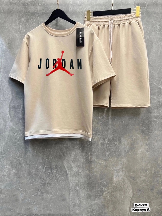 Спортивный костюм 22962658