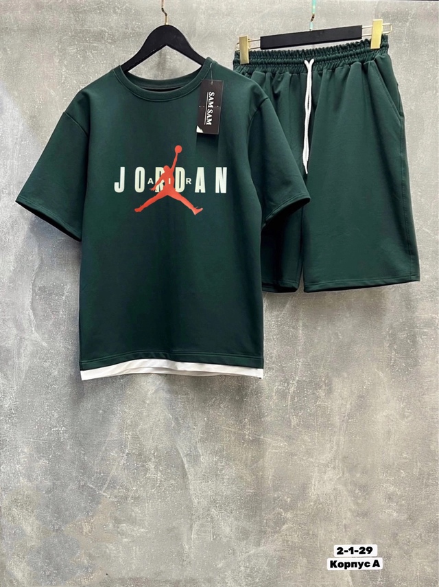 Спортивный костюм 22962658