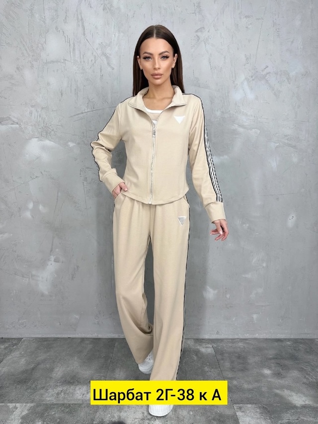 Спортивный костюм 22963225