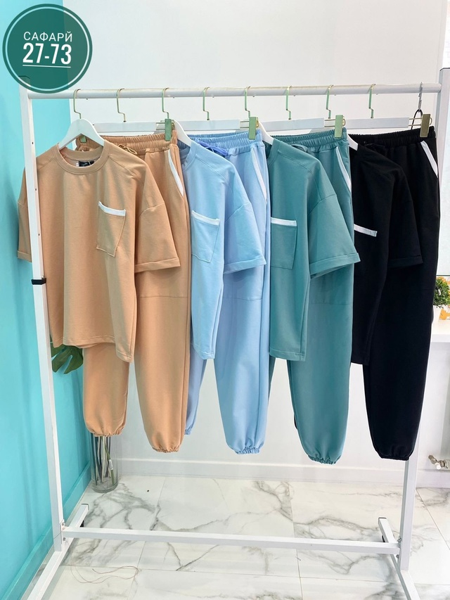 Спортивный костюм 22966045