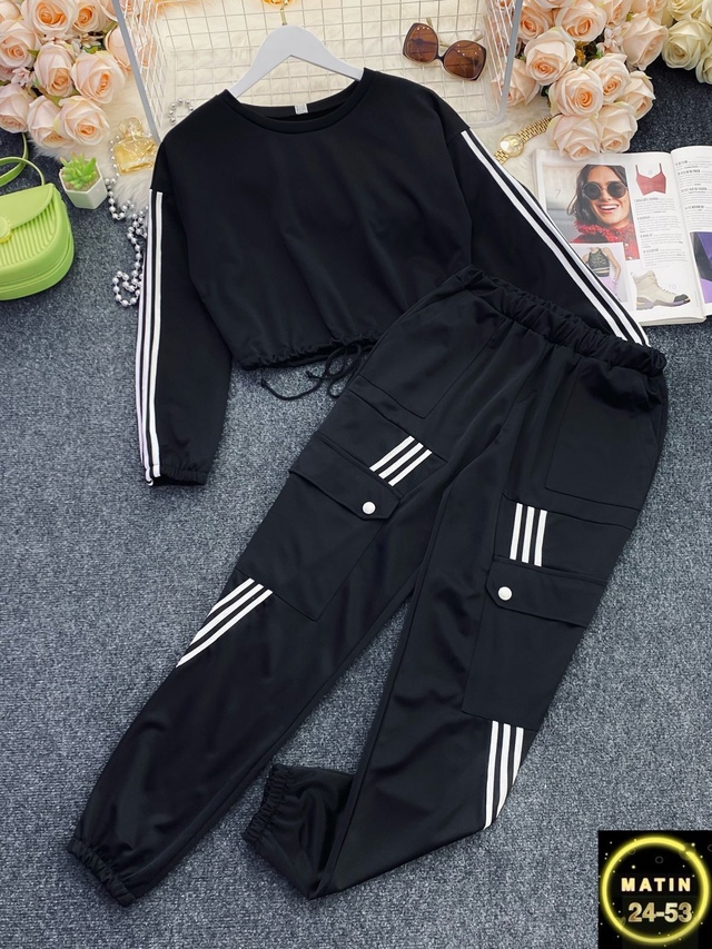 Спортивный костюм 22964990