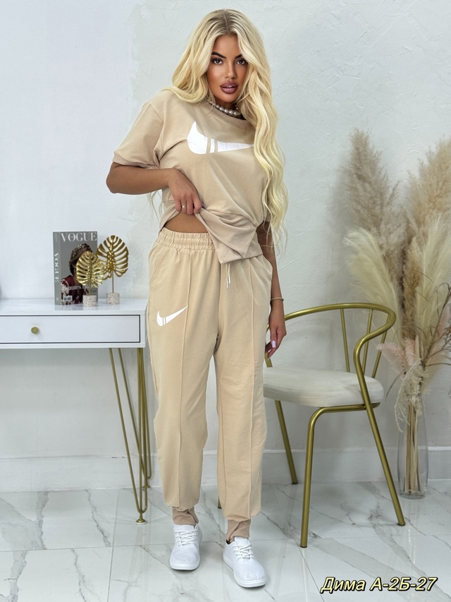 Спортивный костюм 22964976