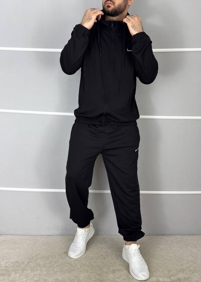 Спортивный костюм 22966745