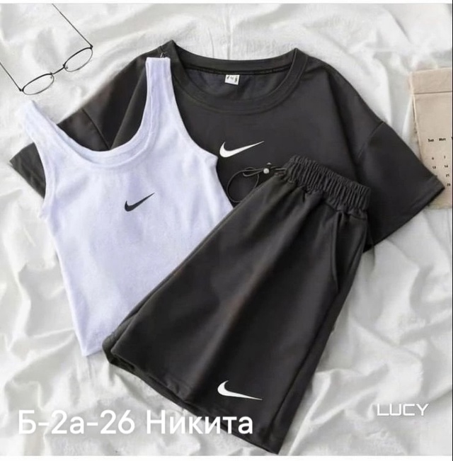 Спортивный костюм 22967238