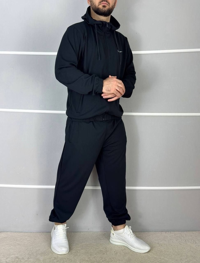 Спортивный костюм 22966745