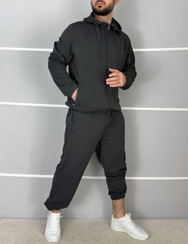 Спортивный костюм 22966745