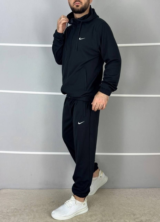 Спортивный костюм 22966745