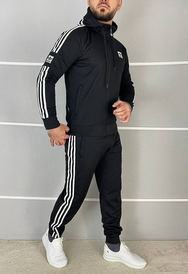 Спортивный костюм 22966471