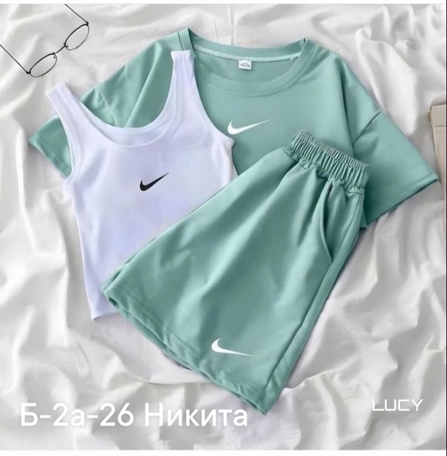 Спортивный костюм 22967238