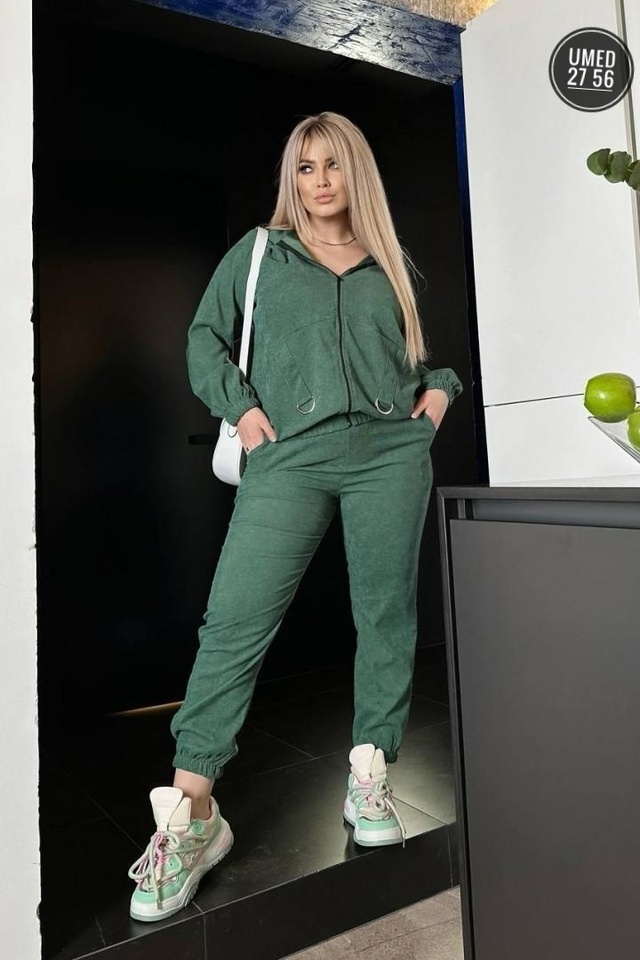 Спортивный костюм 22972808