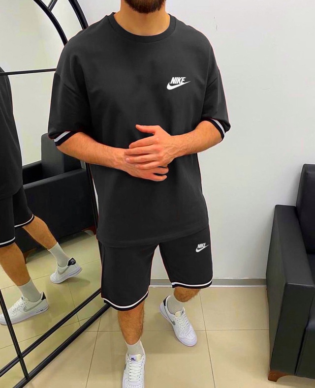 Спортивный костюм 22976909