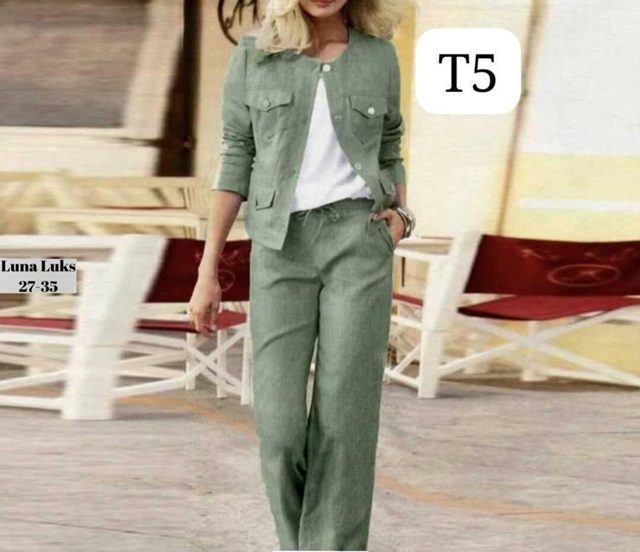 Костюм 22978137